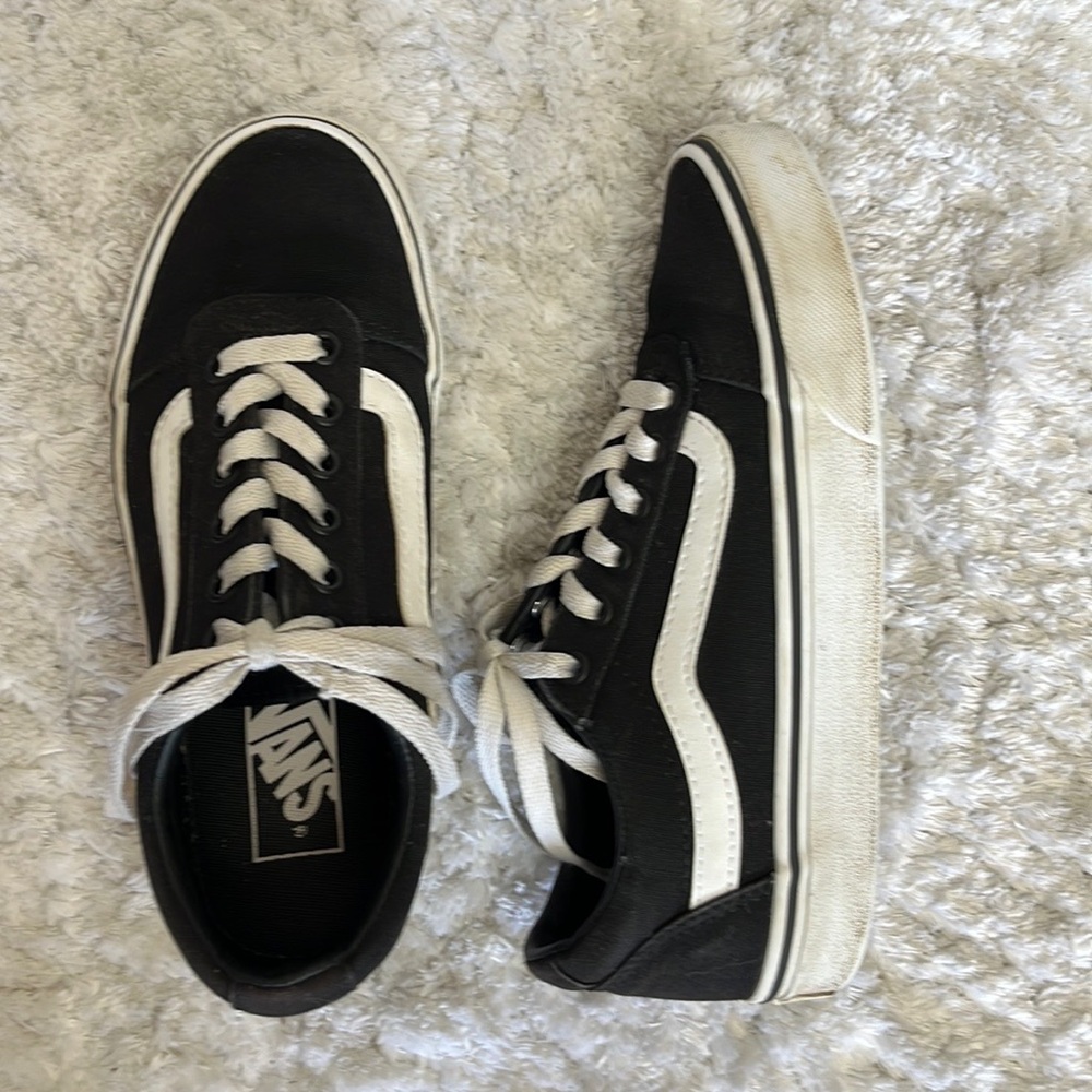Vans Old Skool Skate Shoe - Picture 3 of 13